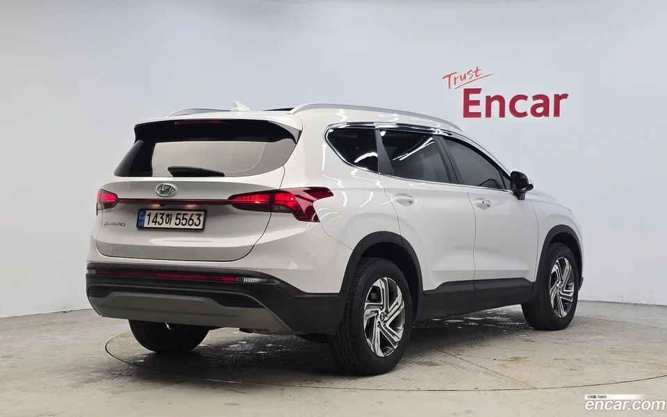 Hyundai SantaFe 2.5T 2WD 2023 — миниатюра 2