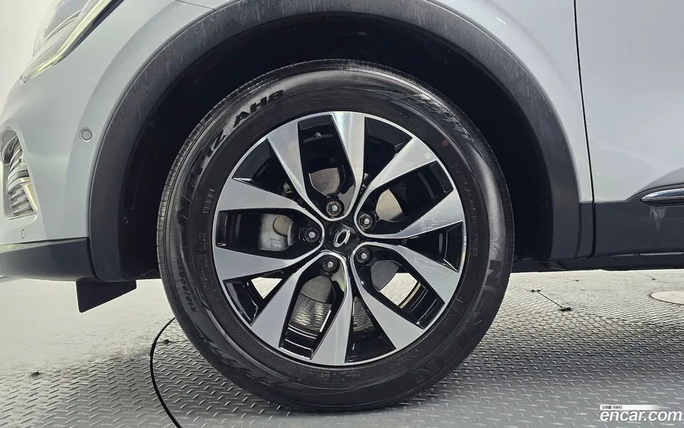 Renault Samsung XM3 (Arkana) 1.6 GTe RE 2023 — миниатюра 5