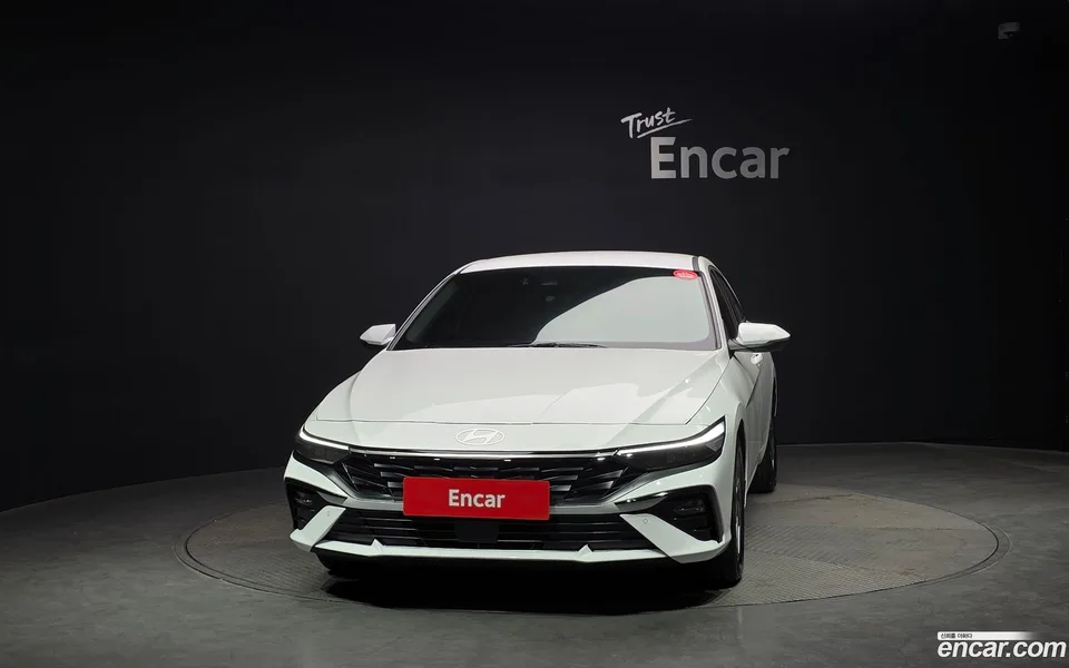 Hyundai Avante CN7 Hybrid 2025 — миниатюра 3