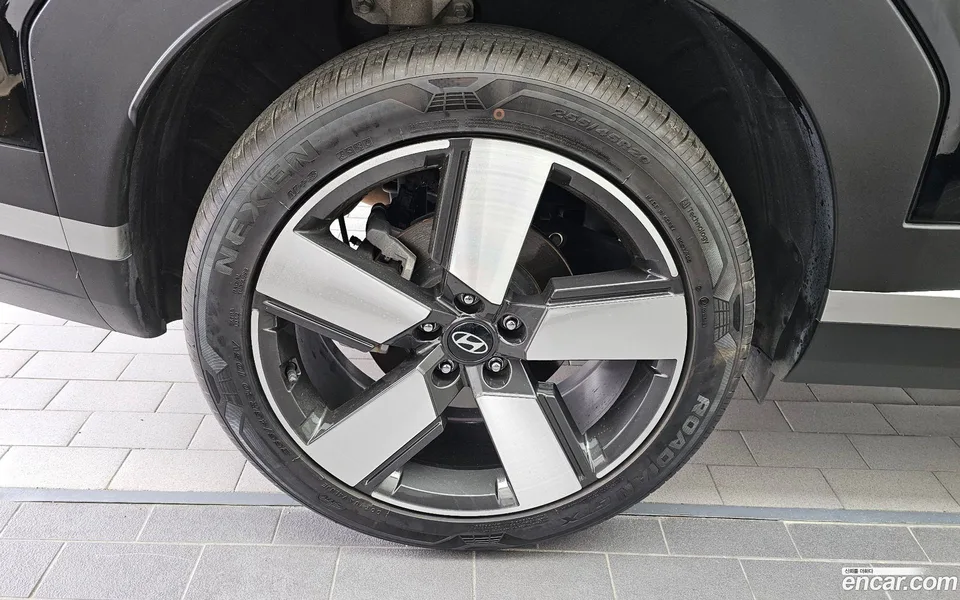Hyundai Santa Fe 2.5T 2WD 2023 — миниатюра 5