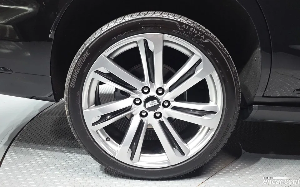 Cadillac Escalade 6.2 2025 — миниатюра 5