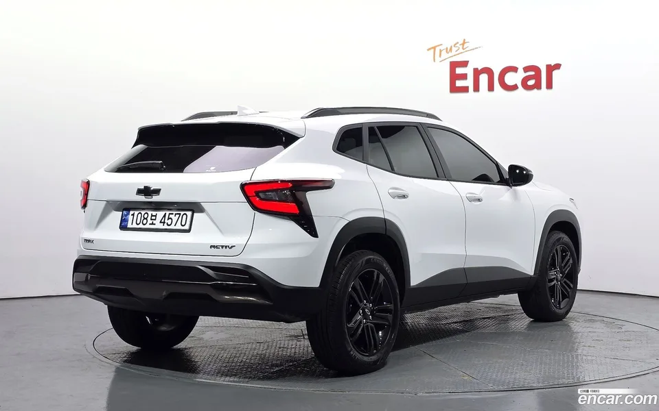 Chevrolet Trax Crossover 1.2 ACTIV 2023 — миниатюра 2
