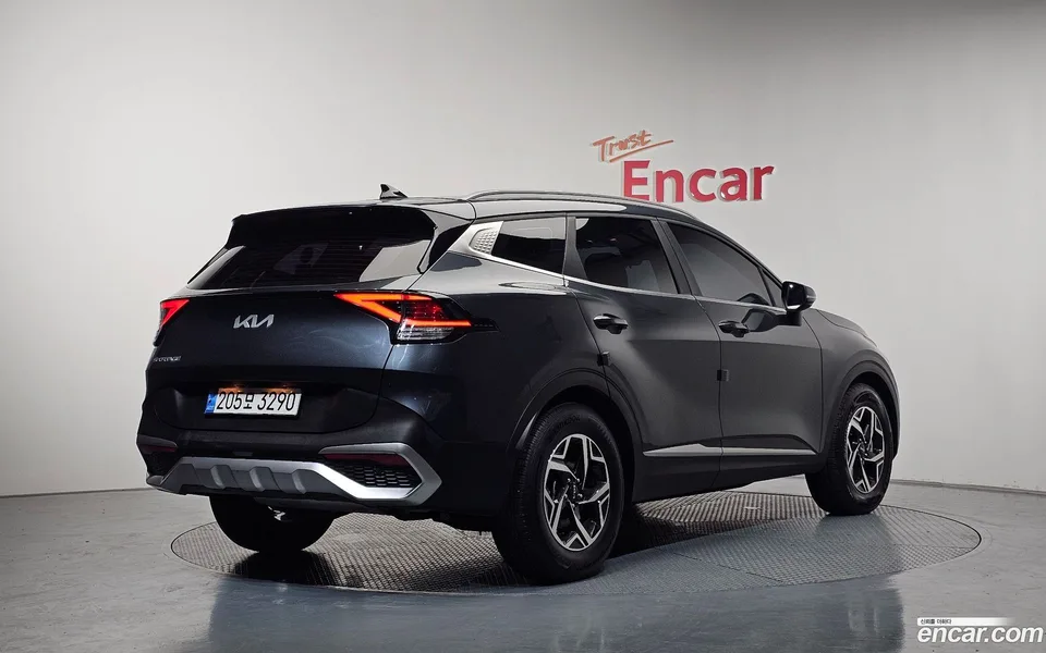 Kia Sportage 1.6 2WD 2022 — миниатюра 2