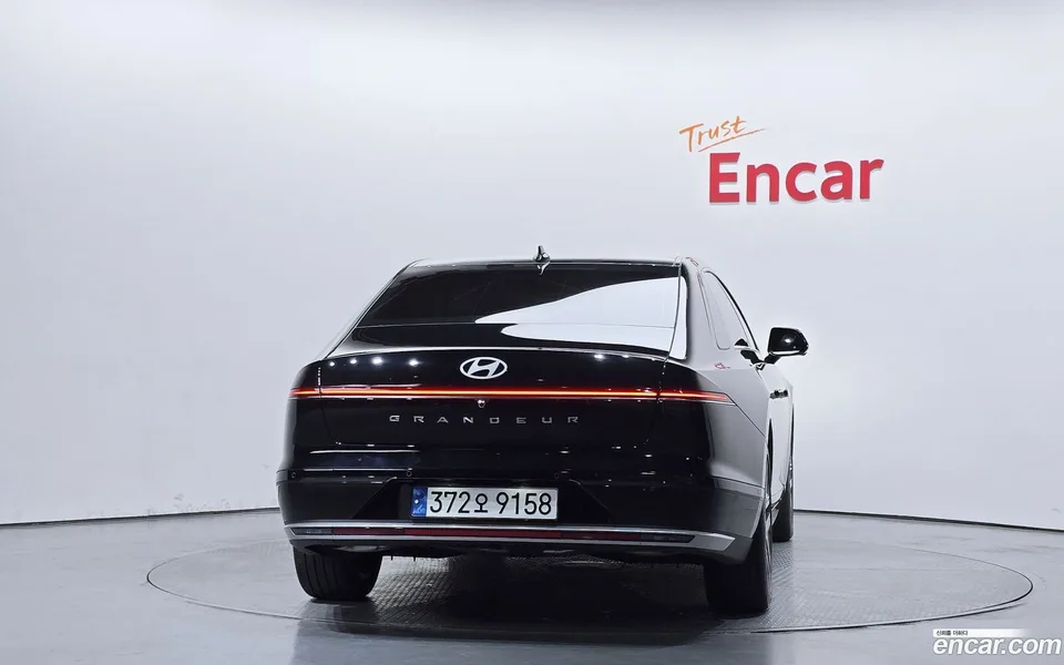 Hyundai Grandeur Hybrid 2024 — миниатюра 4