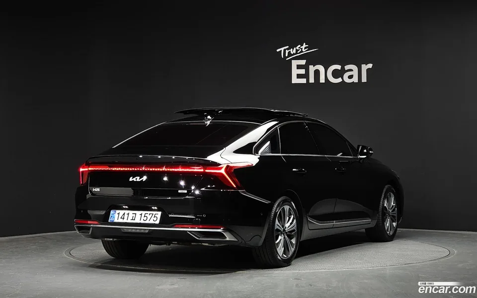 Kia K8 Hybrid 2023 — миниатюра 2