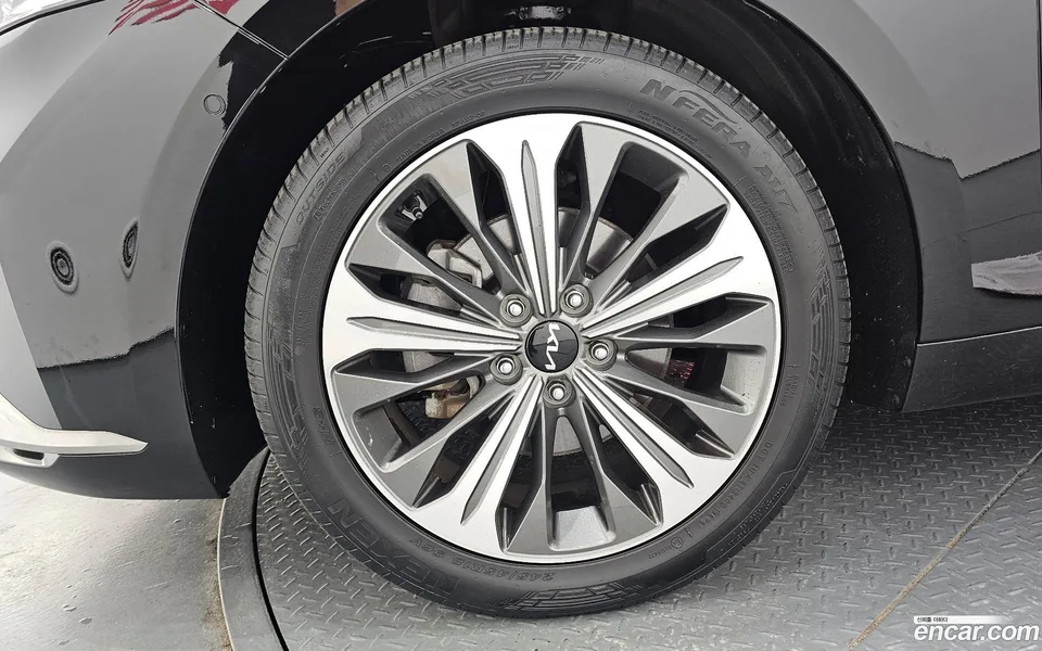 Kia K8 Hybrid 2023 — миниатюра 5