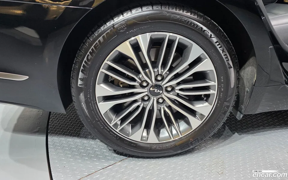 Kia K9 3.8 GDI AWD 2023 — миниатюра 5