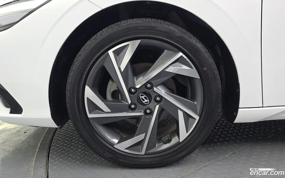 Hyundai Avante CN7 1.6 2023 — миниатюра 5