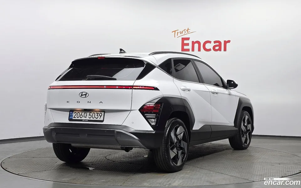 Hyundai Kona 1.6 2WD 2023 — миниатюра 2