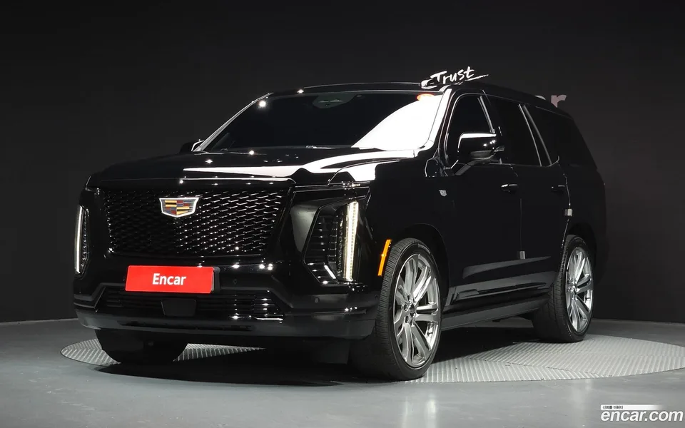 Cadillac Escalade 6.2 2025 — фото 1, купить с доставкой в Москву