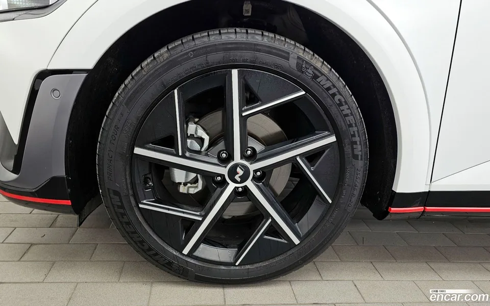 Hyundai Ioniq 5 AWD 2025 — миниатюра 5