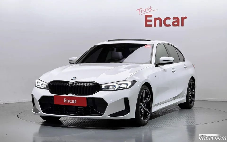 BMW 3 Series 320i M 2023 — фото 1, купить с доставкой в Москву