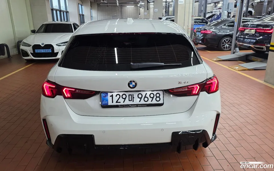 BMW 1 Series 120 M 2025 — миниатюра 2