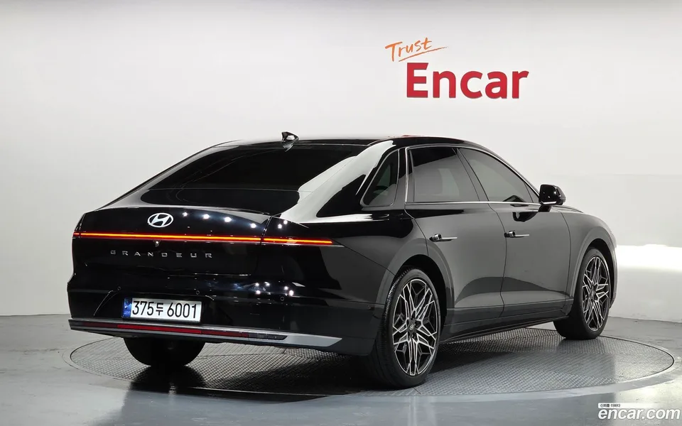Hyundai Grandeur Hybrid 2023 — миниатюра 2