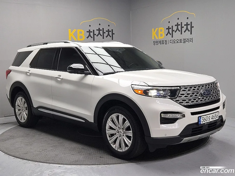 Ford Explorer 2.3 4WD 2022 — миниатюра 3