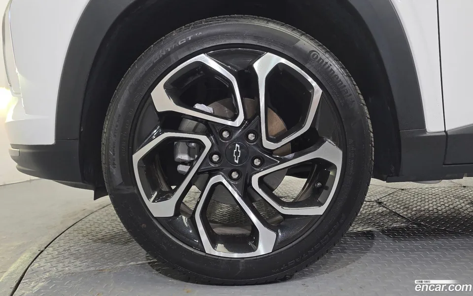 Chevrolet Trax Crossover 1.2 RS 2025 — миниатюра 5