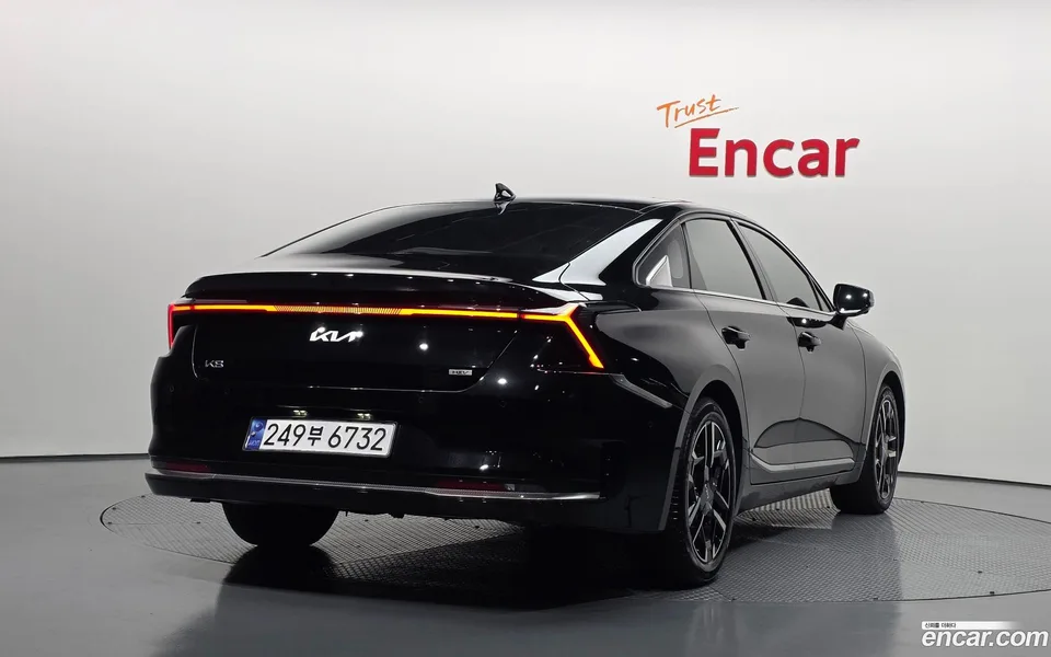 Kia K8 Hybrid 2025 — миниатюра 2