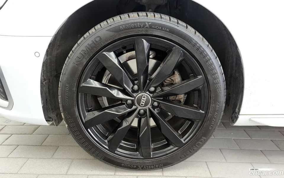 Audi A4 40 TFSI 2023 — миниатюра 5