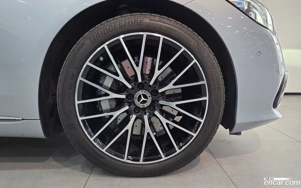 Mercedes-Benz S-Class S580L 4MATIC 2025 — миниатюра 5