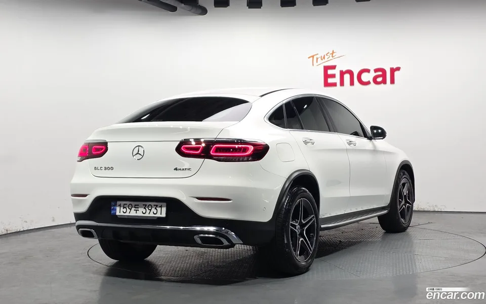 Mercedes-Benz GLC-Class GLC300 4MATIC 2023 — миниатюра 2