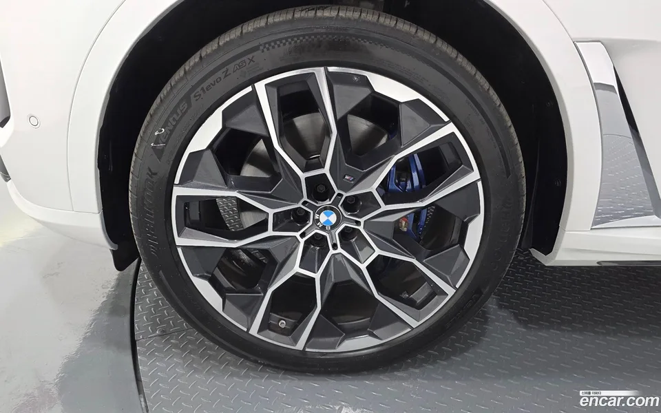 BMW X7 xDrive 40d M 6 2024 — миниатюра 5