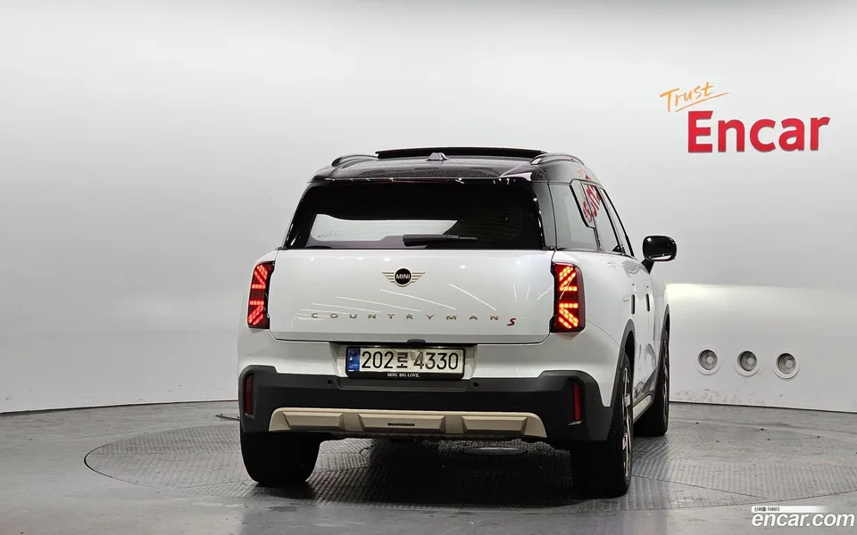 MINI Cooper S Countryman ALL4 2024 — миниатюра 4
