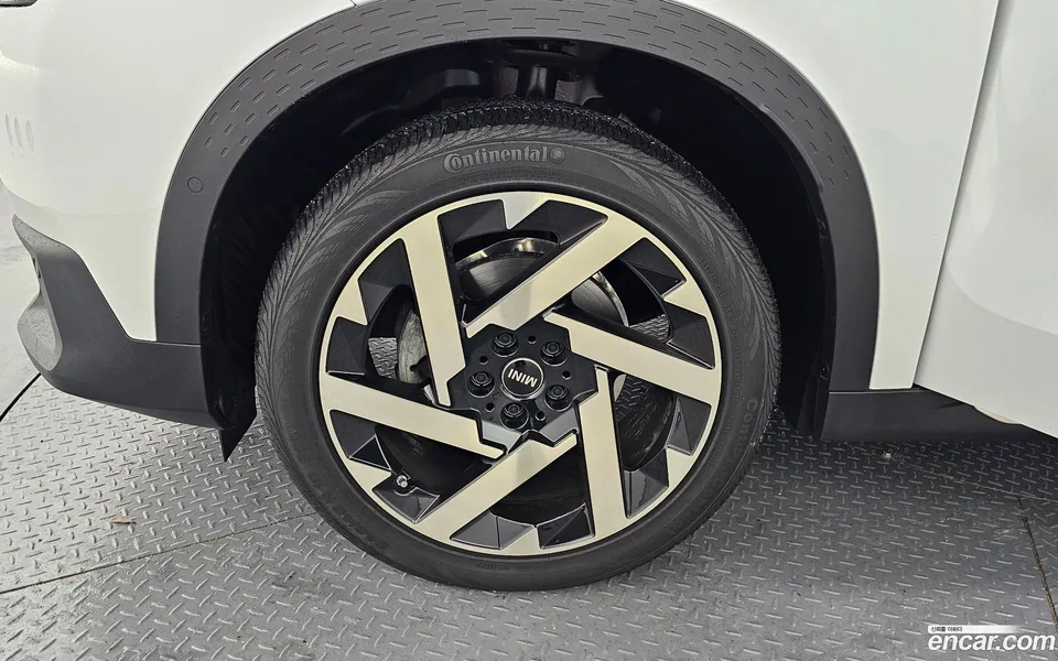 MINI Cooper S Countryman ALL4 2024 — миниатюра 5