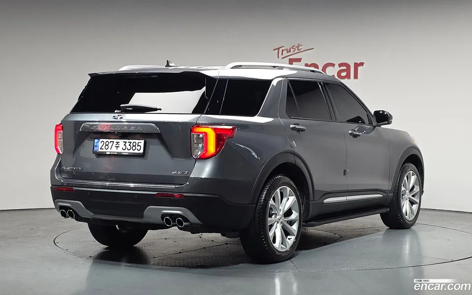 Ford Explorer 3.0 4WD 2022 — миниатюра 2