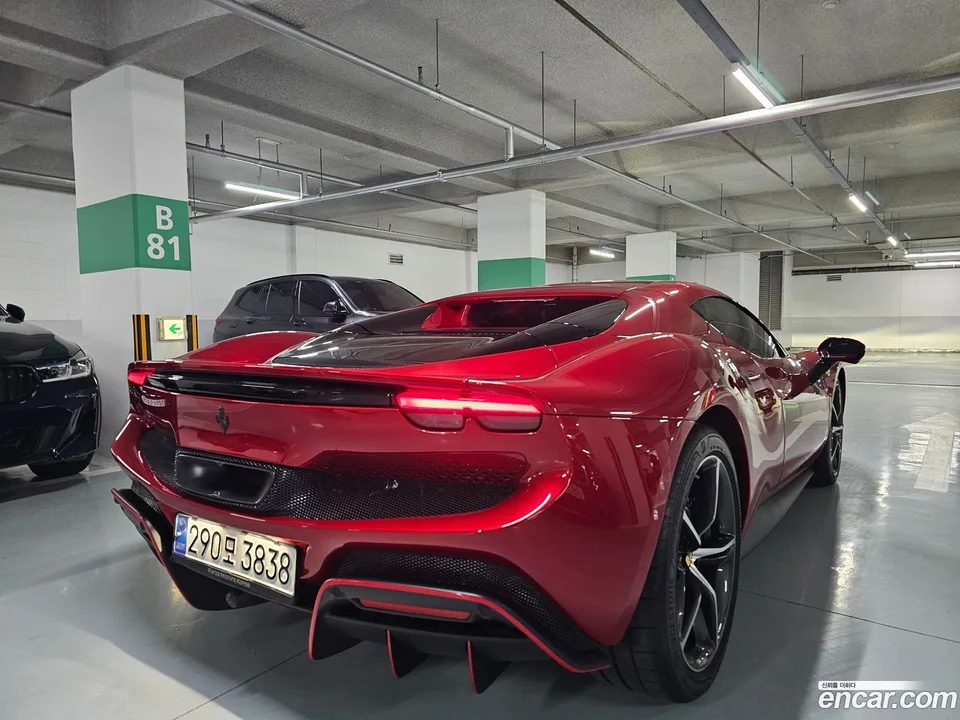Ferrari 296GTS 3.0 V6 2024 — миниатюра 2