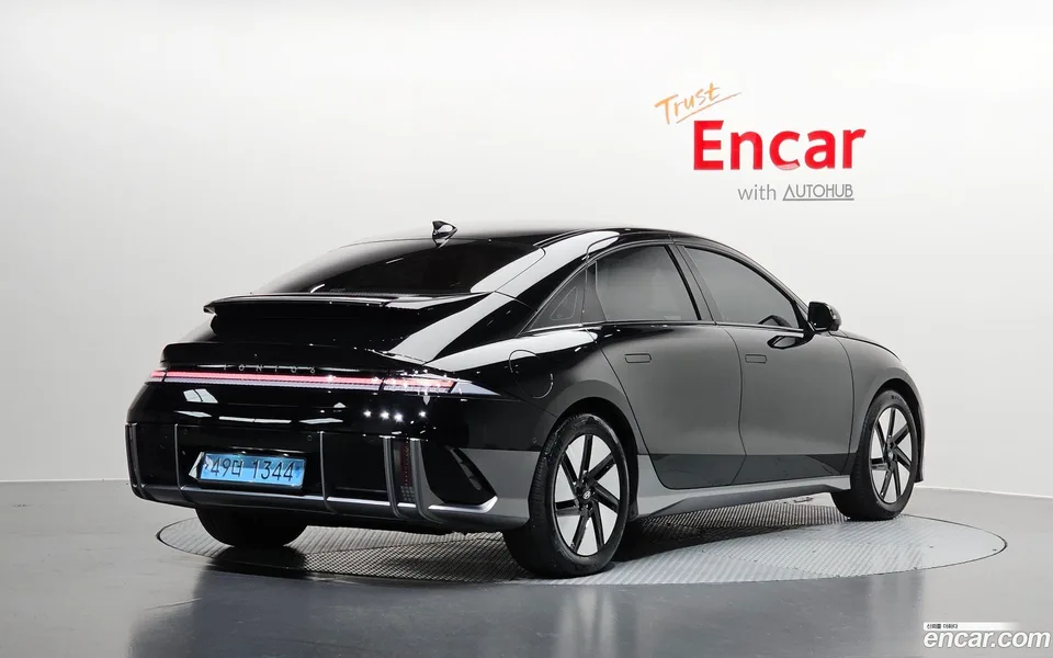 Hyundai Ioniq 6 2023 — миниатюра 2