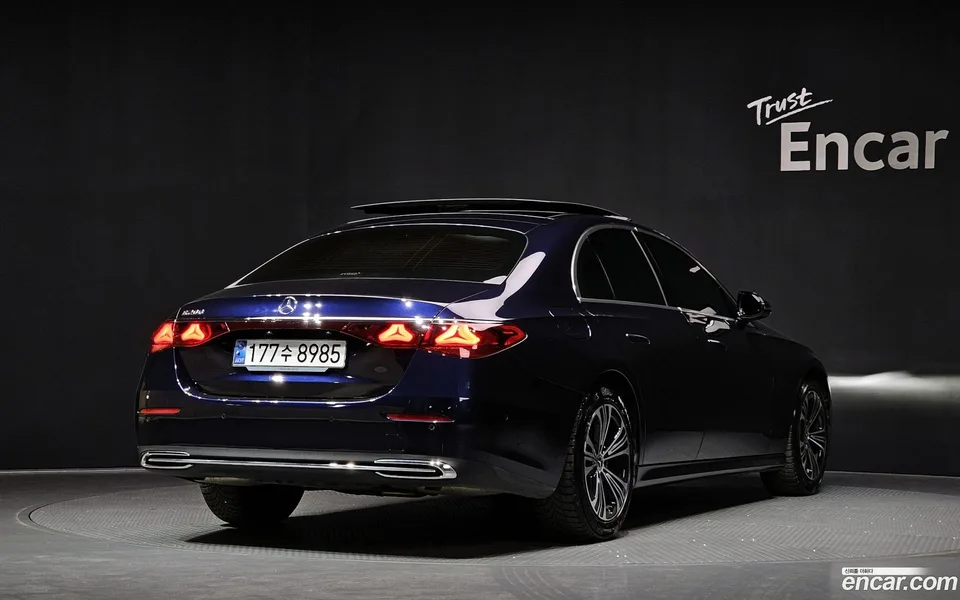 Mercedes-Benz E-Class E200 2024 — миниатюра 2