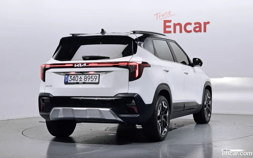 Kia Seltos 1.6 2WD 2022 — миниатюра 2