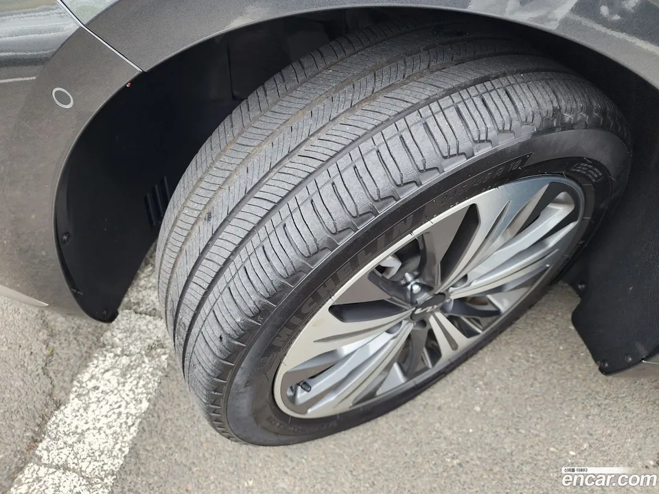 Kia K8 Hybrid 2023 — миниатюра 5