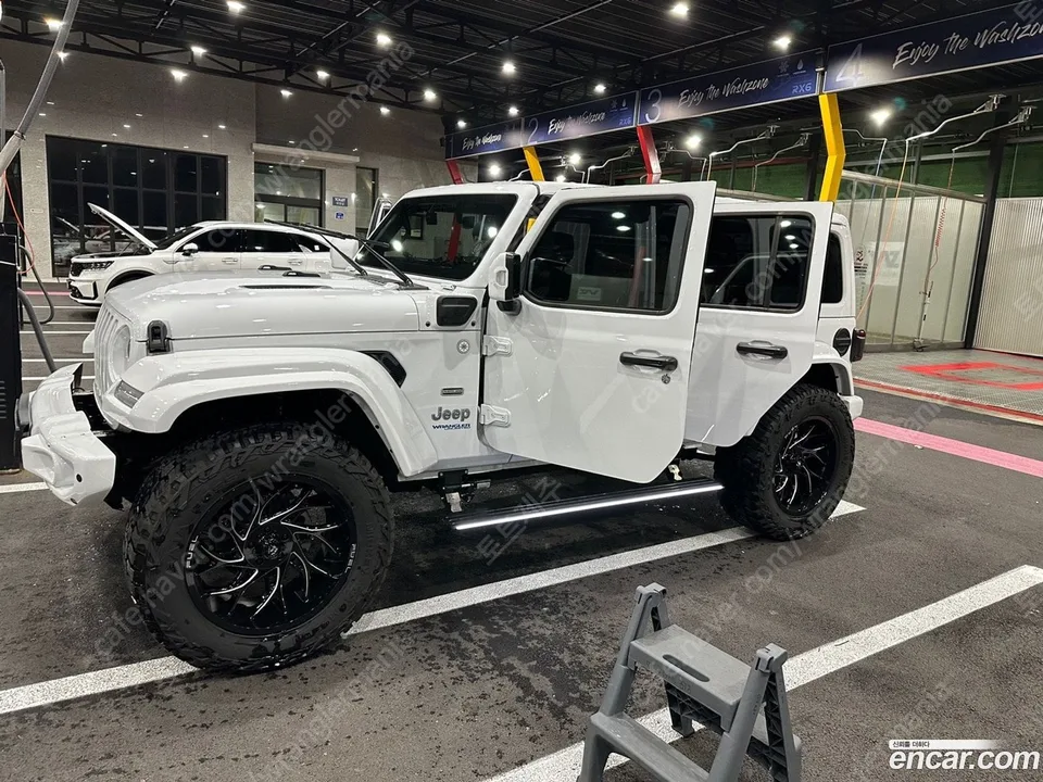 Jeep Wrangler 2.0 4 4xe 2022 — миниатюра 2