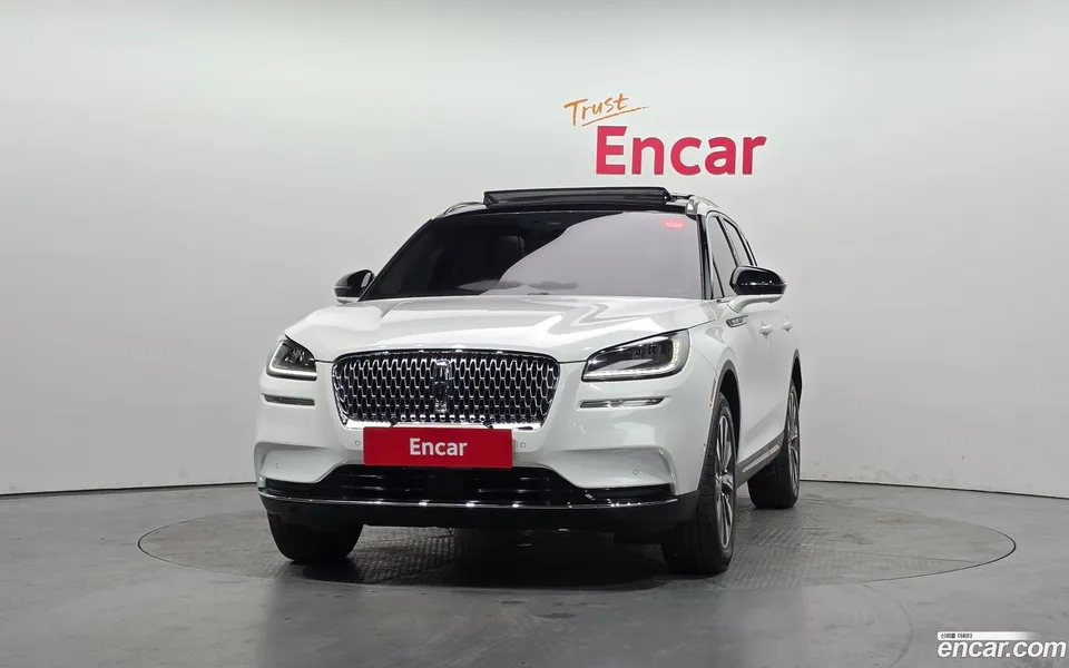 Lincoln Corsair 2.0 AWD 2022 — миниатюра 3
