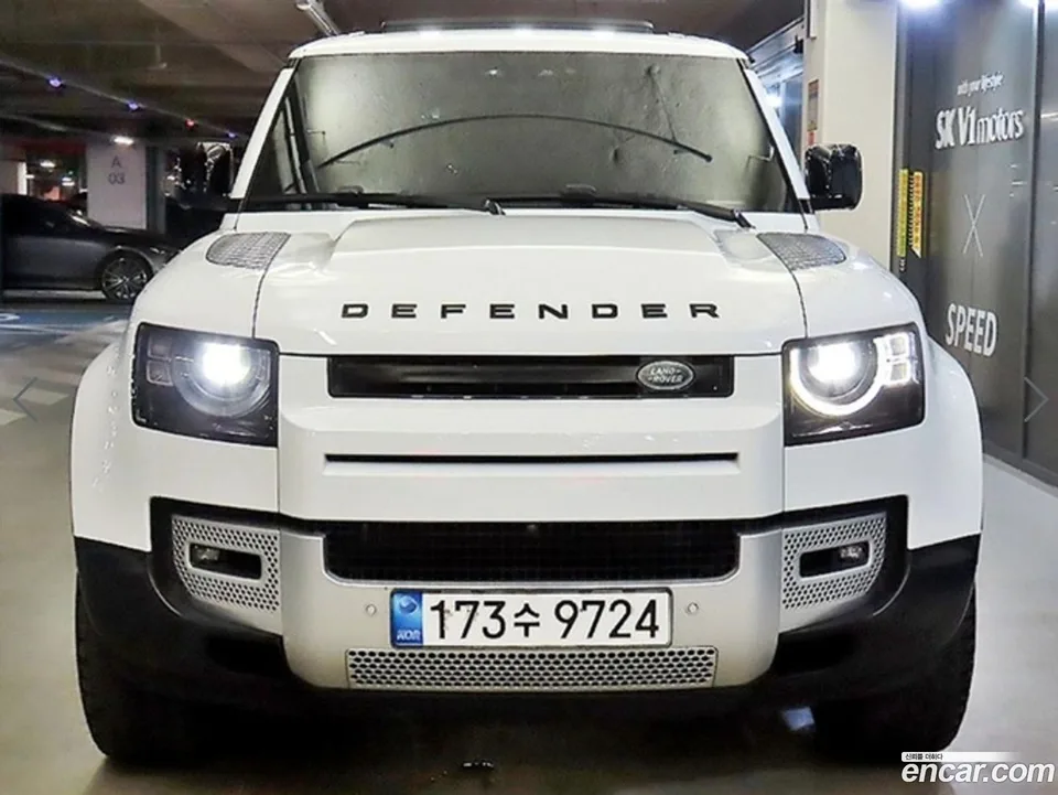 Land Rover Defender 110 D250 SE 2022 — миниатюра 2