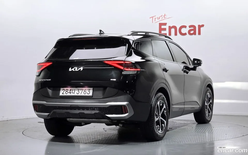 Kia Sportage Hybrid 2WD 2023 — миниатюра 2