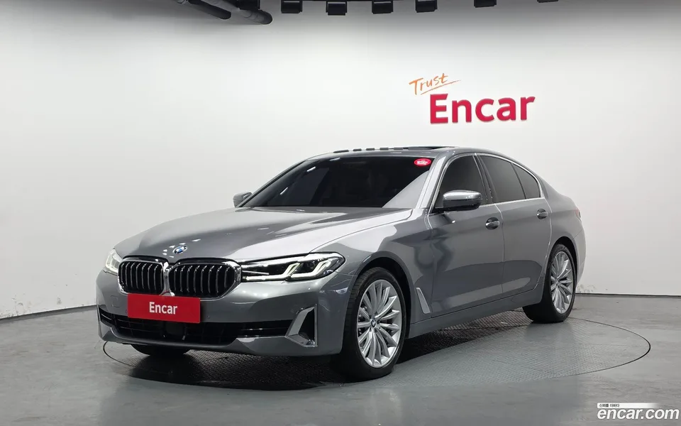 BMW 5 Series 530i xDrive 2023 — фото 1, купить с доставкой в Москву