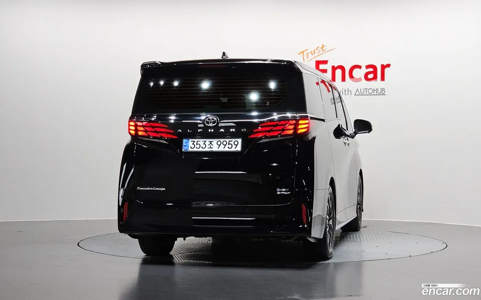 Toyota Alphard 2.5 HEV AWD 2023 — миниатюра 4