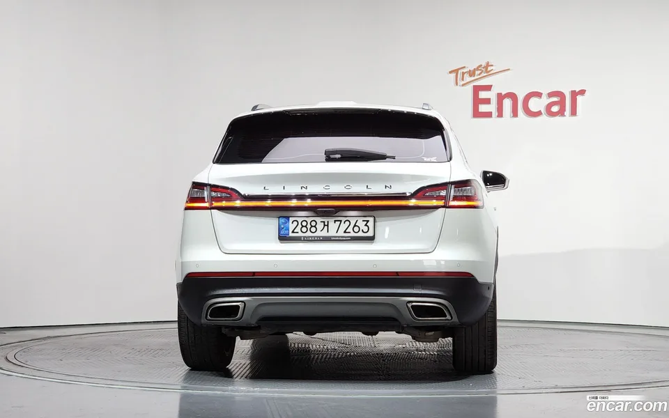 Lincoln 1 2.7 202A AWD 2022 — миниатюра 4