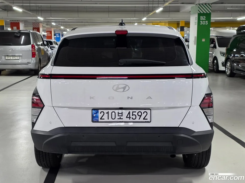 Hyundai Kona Hybrid 2023 — миниатюра 4