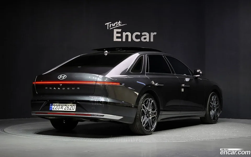 Hyundai Grandeur Hybrid 2024 — миниатюра 2