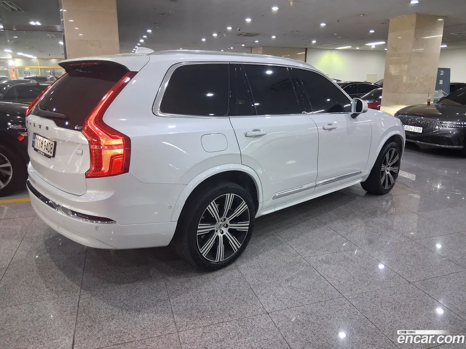 Volvo XC90 T8 2023 — миниатюра 4