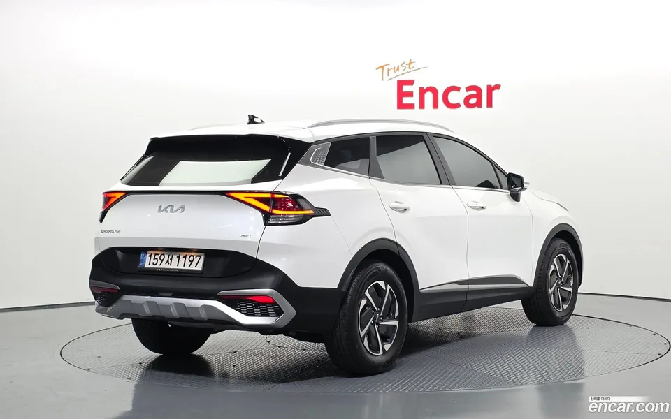 Kia Sportage Hybrid 2WD 2022 — миниатюра 2