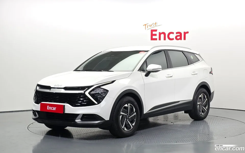 Kia Sportage Hybrid 2WD 2022 — фото 1, купить с доставкой в Москву