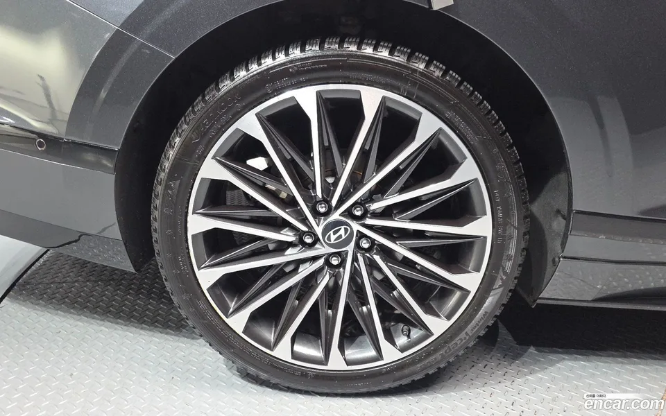 Hyundai Grandeur 2.5 2WD 2023 — миниатюра 5