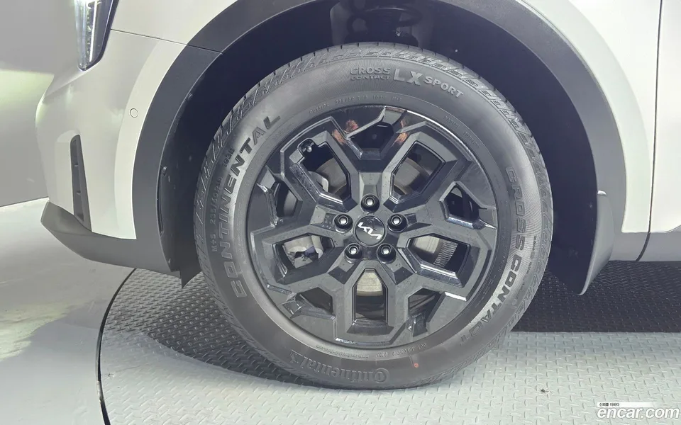 Kia Sorento HEV 1.6 2WD 2023 — миниатюра 5