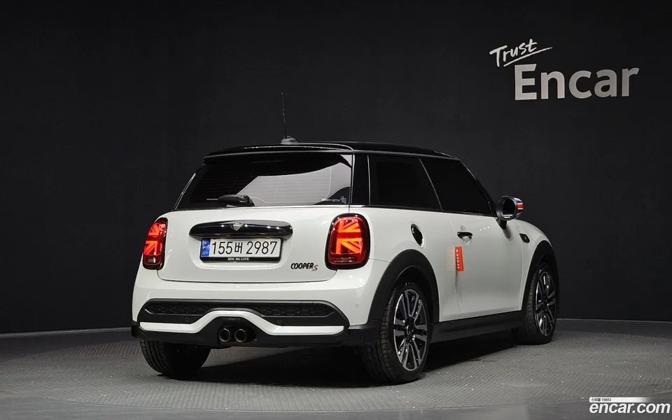 MINI Cooper S 2023 — миниатюра 2