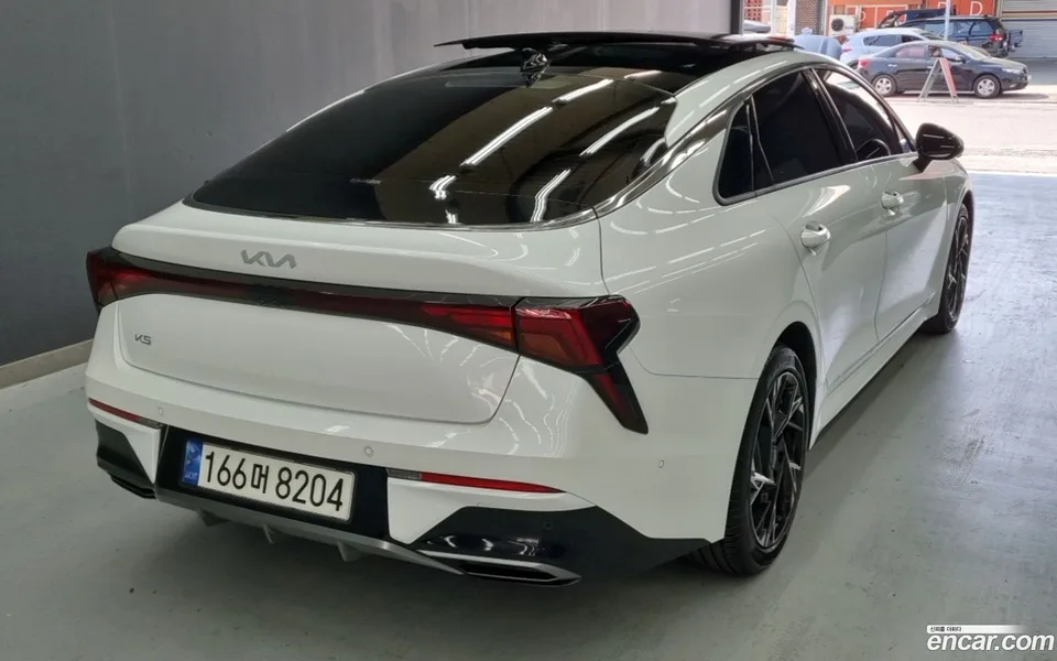 Kia K 5 1.6 2023 — миниатюра 2