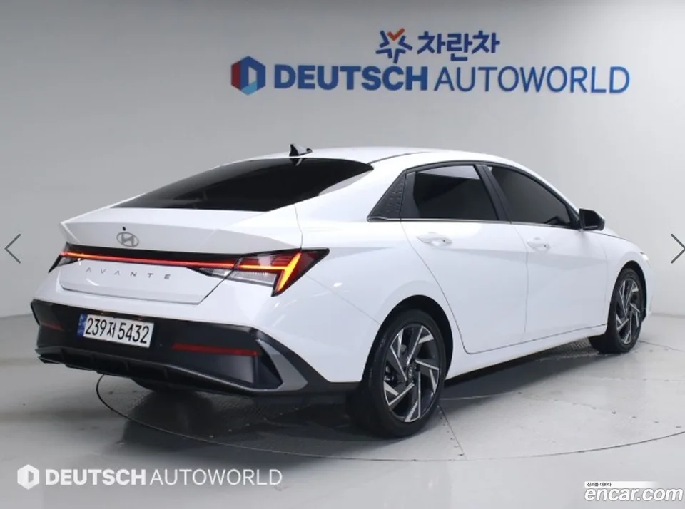 Hyundai Avante CN7 1.6 2024 — миниатюра 2